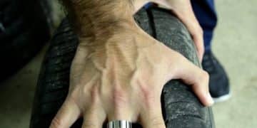 Road Trip Vehicle Maintenance: 2025's Essential Checks for Breakdowns - Cover Image