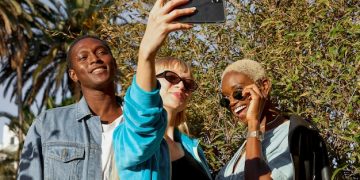 Road Trip Audiobooks & Podcasts: Best Listening Options in 2025 - Cover Image