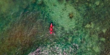 Top 5 Travel Trends Shaping US Vacations in 2025 - Cover Image