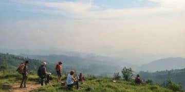 Current travel trends emphasizing slow and mindful tourism